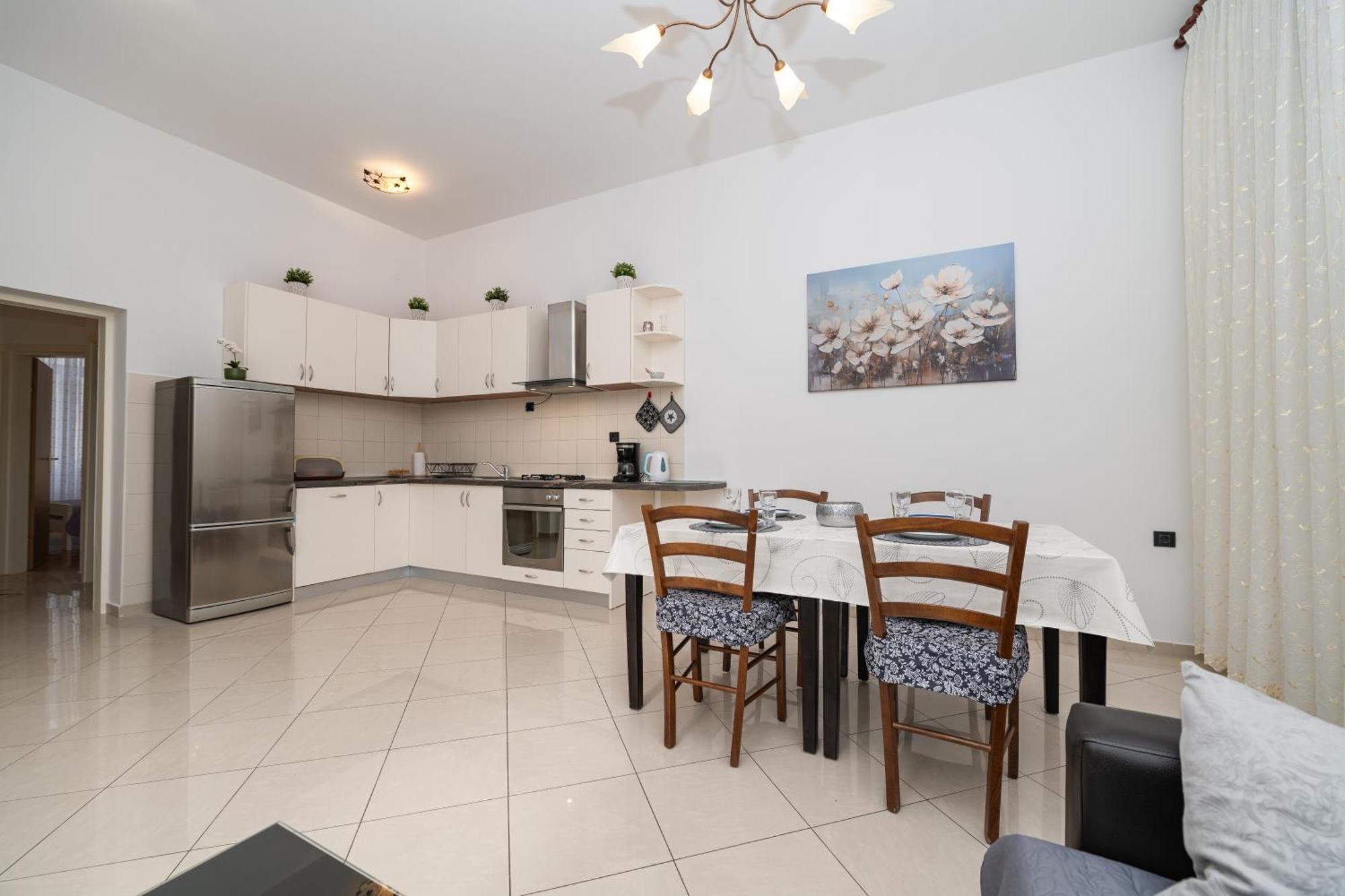 Aparment Kod Kule Apartment เซรส ภายนอก รูปภาพ